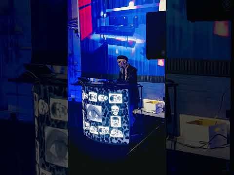 3DL Design's 'Firefly' Fuses Video Display with Functional Design