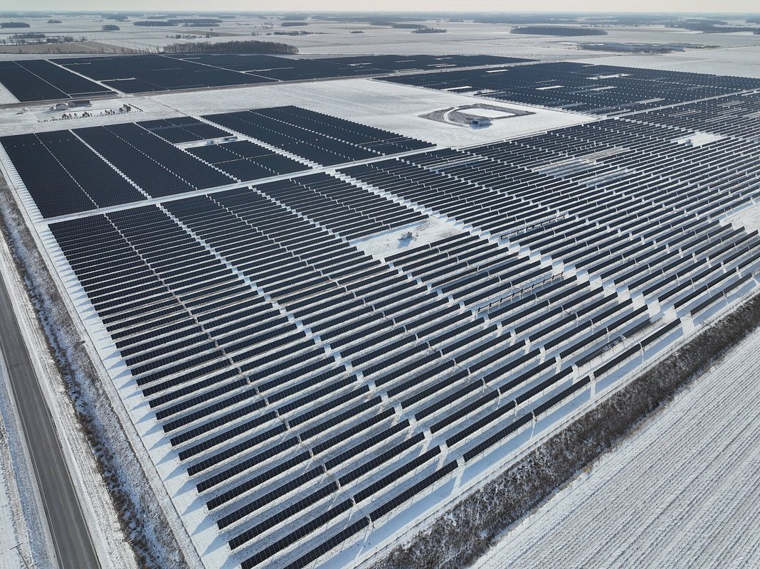 Renewa Secures $502M to Fuel America's Green Energy Land Rush