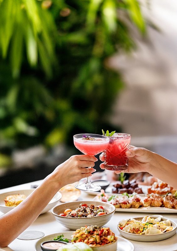 Moxies Ignites CityPlace with New Social Dining Destination