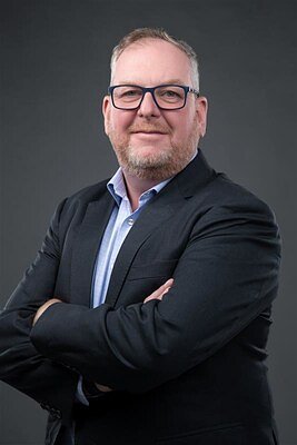 Service with a Strategy: The AI Boosting Restaurant Profits and People