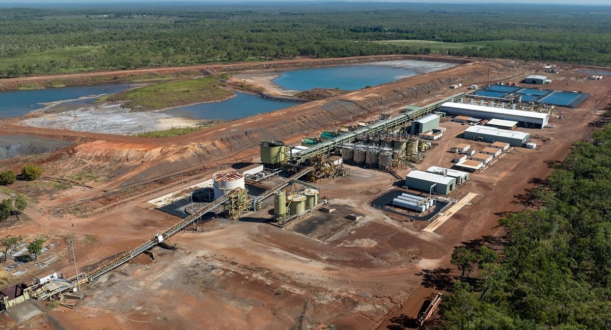 Tech Meets Treasure: NVRO's Massive Australian Find Fuels Minerals Hub