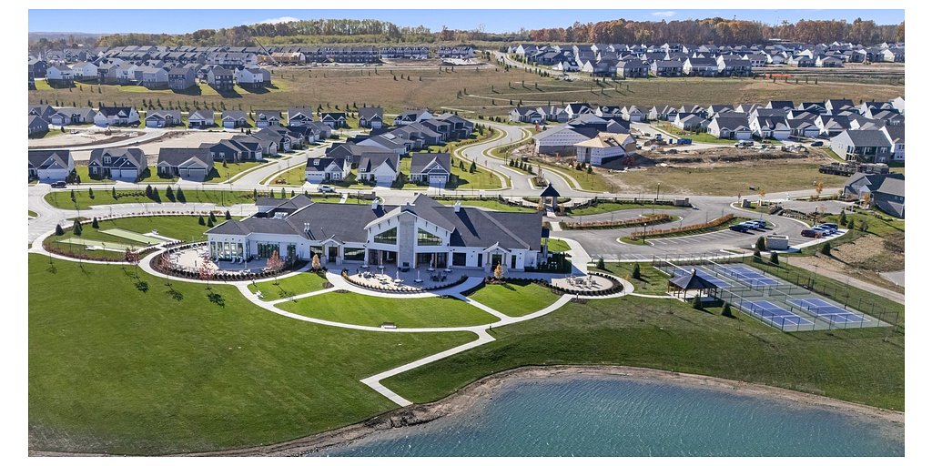 Beyond the Blueprint: Del Webb's Strategy for Dominating the 55+ Market