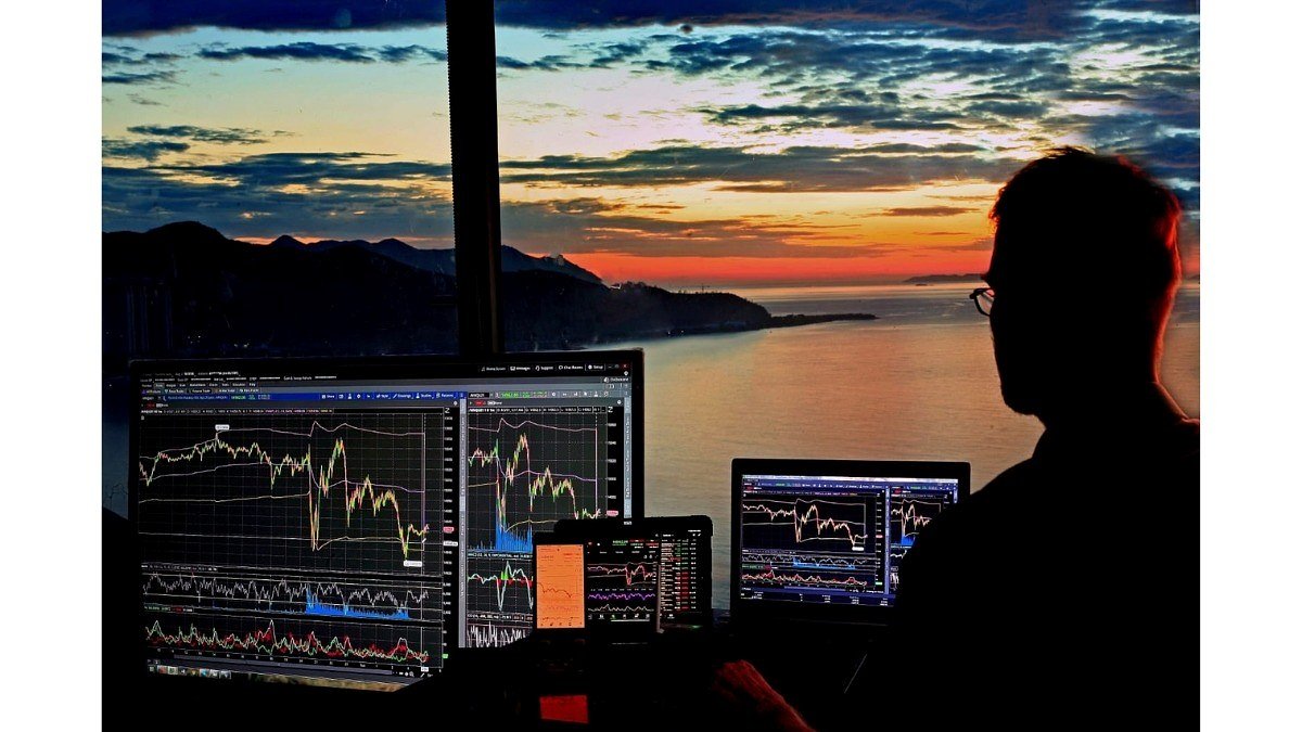 FundedFirm's Zero-Fee Model: Revolution or Risk for Prop Traders?