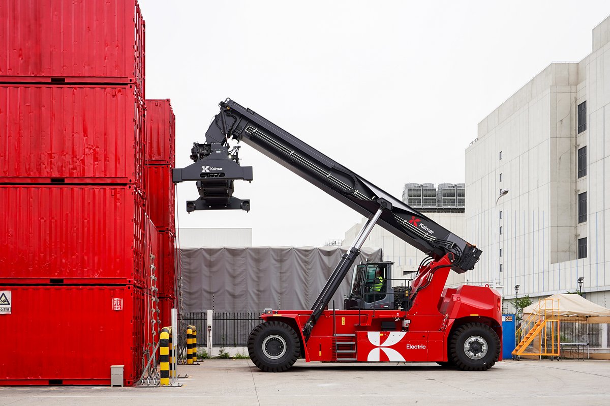 The Silent Revolution: How Electric Workhorses Are Rewiring Global Ports