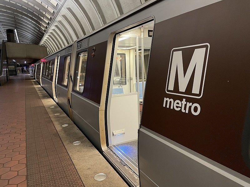 D.C. Metro's $75M Tech Leap: A New Era for Commuters & A US Bet for Indra
