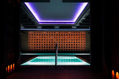 Bathhouse Opens Brooklyn Flagship, Fueling NYC's Hot Wellness Market
