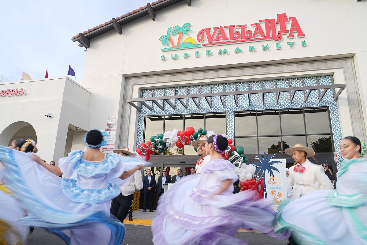 Vallarta Expands in IE, Debuts New In-Store Seafood Restaurant