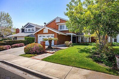 Orange County's Kratom Crisis: A Legal Herb's Hidden Dangers