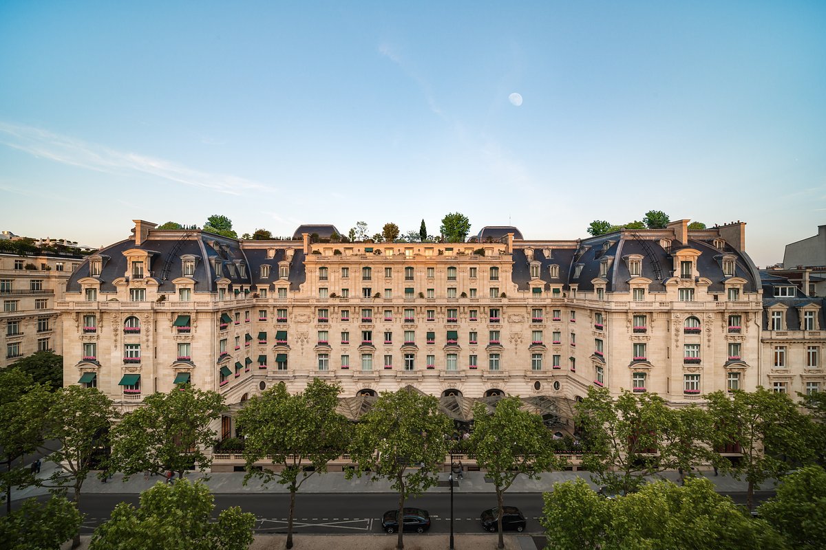 Broad Arrow's Paris Gambit: A New Titan Enters Europe's Auction Arena