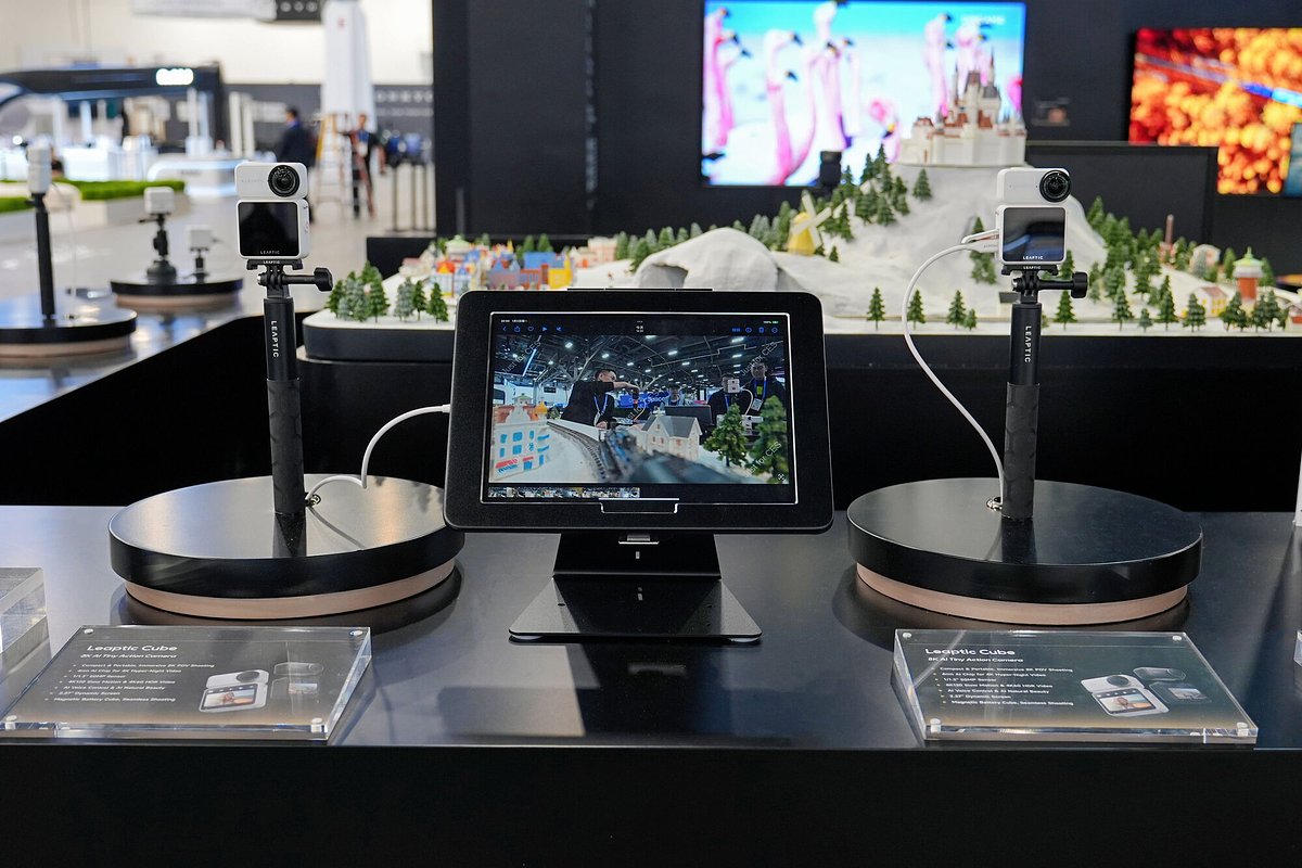 Dreame's Tiny 8K LEAPTIC Cube Aims to Topple Action Cam Giants