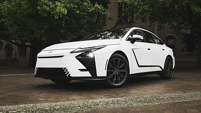 Lexus ES 350h: Hybrid Luxury Gets All-Wheel Drive & a Tech Overhaul