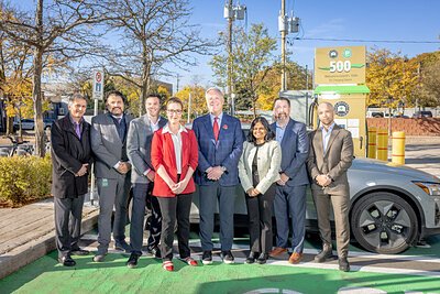 Toronto Powers Ahead: 500 EV Chargers Mark City’s Leadership in Electrification