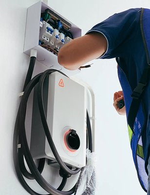 Maryland's EV Future: Local Contractors Power the Home Charging Boom