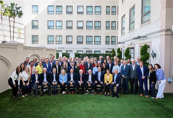 FOH Scholarship Aims to Bridge Global Health's Leadership Divide