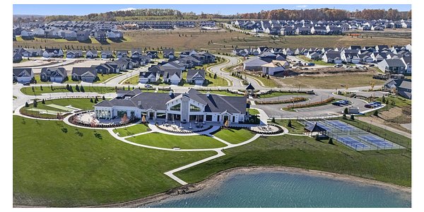 Beyond the Blueprint: Del Webb's Strategy for Dominating the 55+ Market