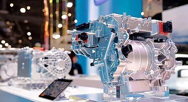 China's InfiMotion Shakes Up EV Market with Lightweight Power at CES