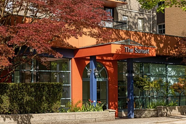 Vancouver Hotel's Independent Relaunch Tackles FIFA Accommodation Crisis