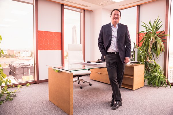 GXO's Iberian Chess Move: New Leadership Signals an Automation Offensive