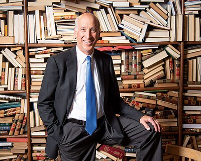 The Surgeon Who Redefined Recovery: 25 Years of Same-Day Joint Replacement