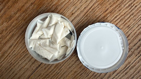 Canada's Nicotine Pouch War: Health Policy Fuels a Black Market