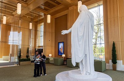 LDS Church Opens Doors to Sacred Spaces in New Visitors' Center