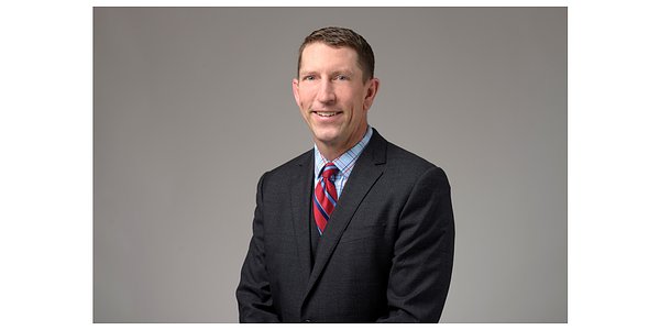 Handheld Robot Poised to Revolutionize Knee Replacement Surgery