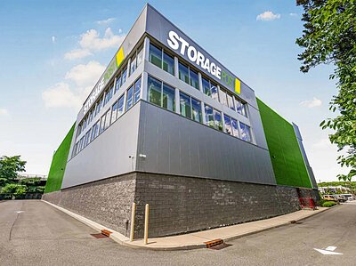 Storage Post Expands LI Footprint with Green-Powered Plainview Facility
